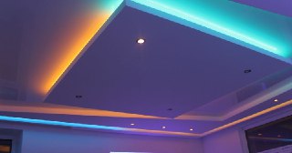 Натяжной потолок с подсветкой Красный Сулин, цена от 2082 руб.